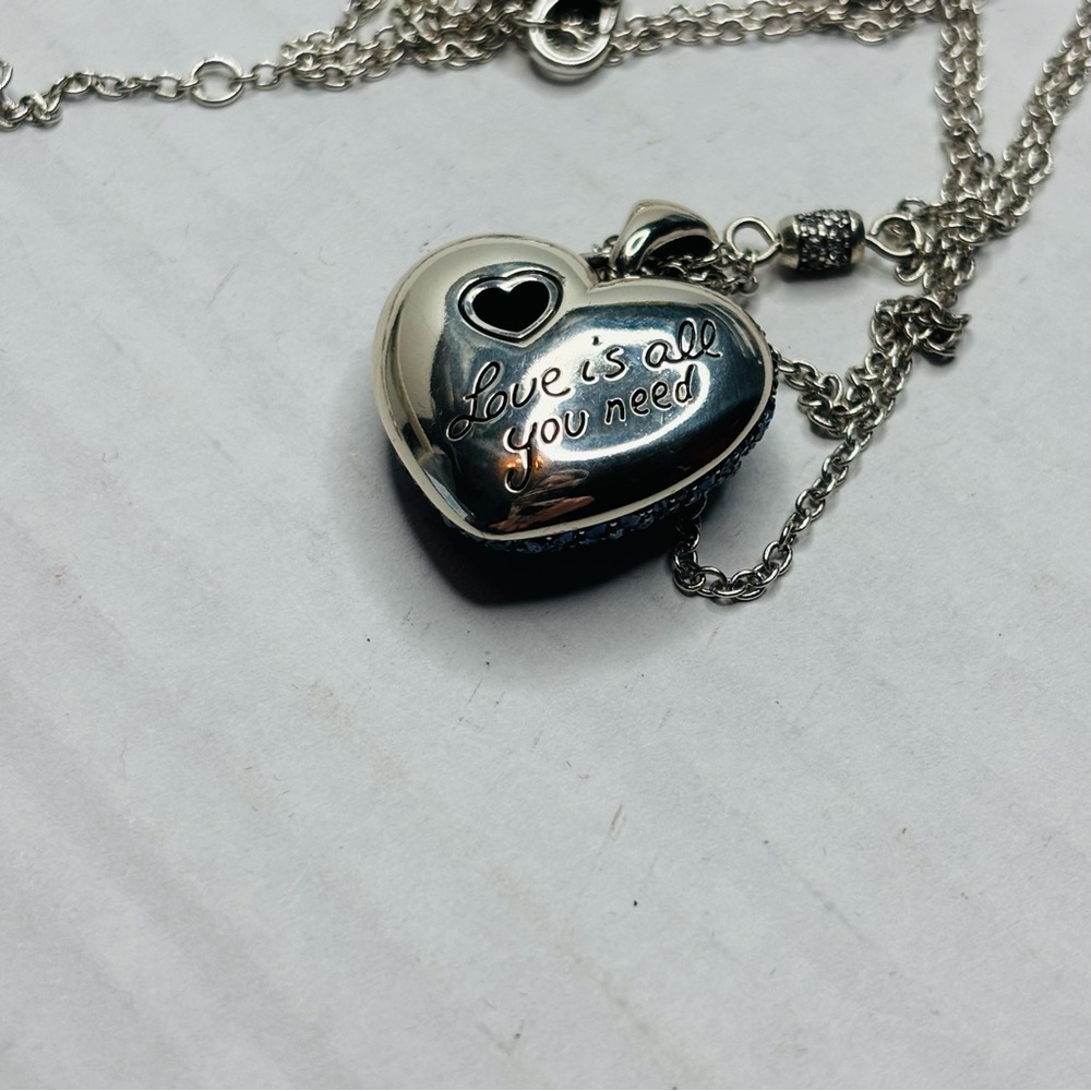 New BRIGHTON Love Is All You Need Blue Ombré Crystal Heart Necklace - Picture 4 of 5